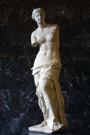 Греческий крестьянин откопал знаменитую статую Венеры