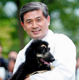 Кореец Хван У Сок успешно клонировал собаку