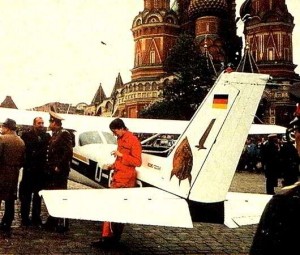 В Москве приземлился спортивный самолёт Матиаса Руста
