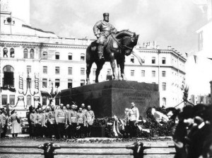 В Санкт-Петербурге открыт памятник Александру III