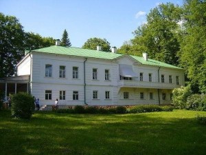 Основан Государственный музей-усадьба «Ясная Поляна»