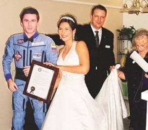 «космическая свадьба» российского космонавта Юрия Маленченко