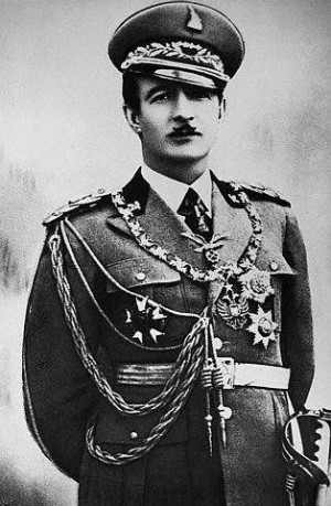 Ахмет Зогу объявил себя королём Албании