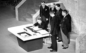 Заключён мирный договор между Японией и союзниками