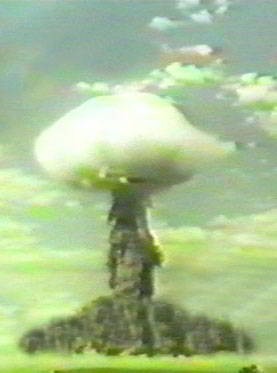Войсковые учения с использованием атомной бомбы на Тоцком полигоне