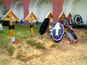 Останки генерала Деникина и философа Ивана Ильина перезахоронены в Донском монастыре