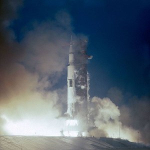 Запуск на Луну американского корабля «Аполлон-12»